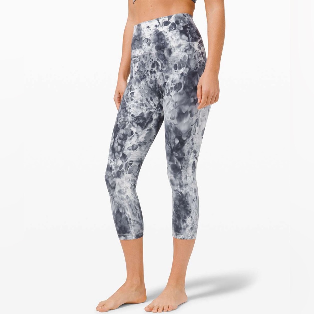 Lululemon Matching Set, Wunder Under 21" Leggings… - image 2